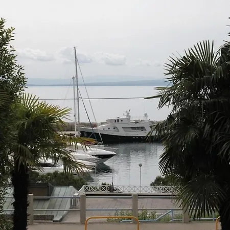 דירה With A Parking Space Icici, Opatija - 7988 Ičići