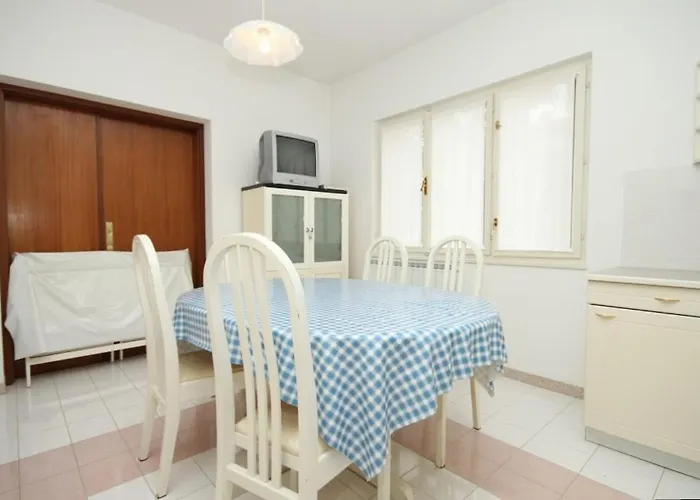 Апартаменты With A Parking Space Icici, Opatija - 7988 Ичичи